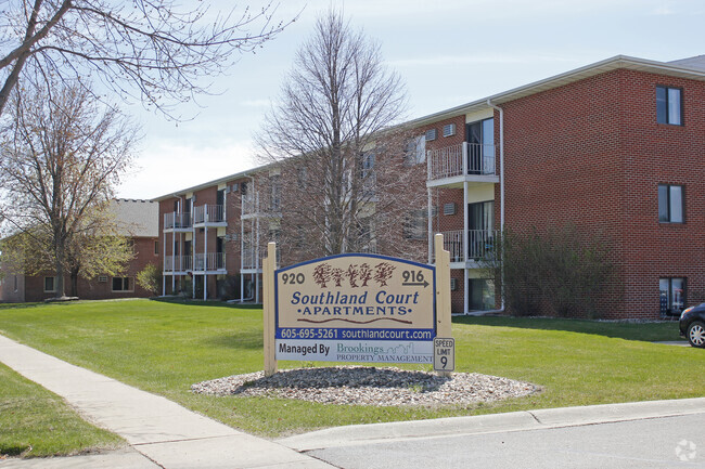 Building Photo - Southland Court