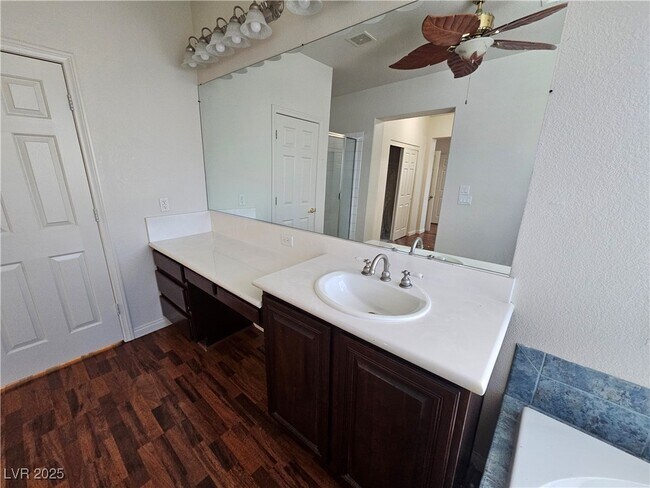 Building Photo - 10134 Reflection Brook Ave