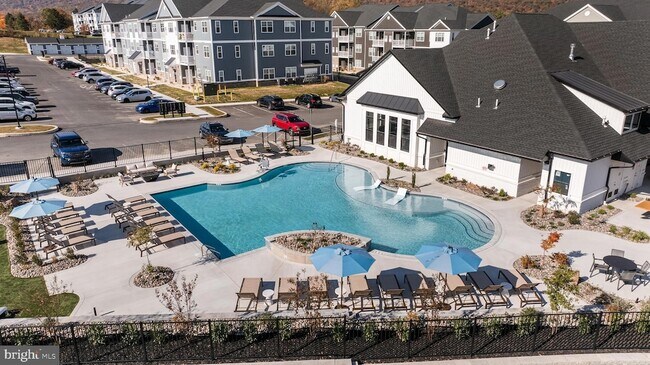 Building Photo - 2320 Hadley Blvd