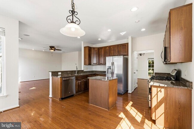 Building Photo - 2440 Five Fathom Cir