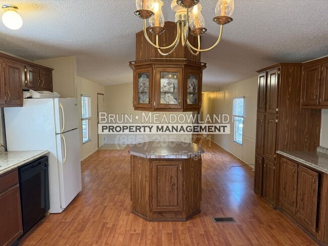 Building Photo - 3040 Samples Rd