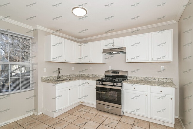 Building Photo - 3124 Wismer Ave