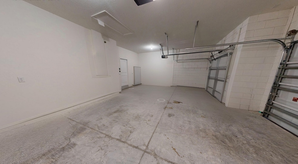 Building Photo - 1817 Walnut Creek Dr