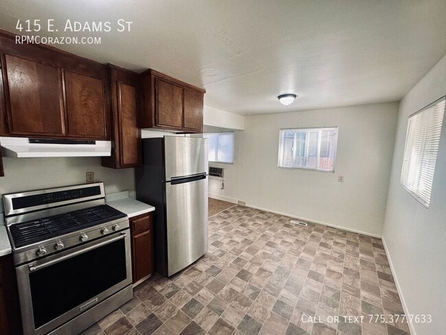 Building Photo - 415 E Adams St
