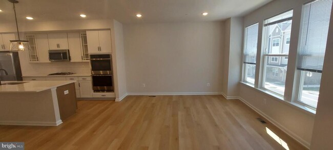 Building Photo - 2580 Hopton Ln