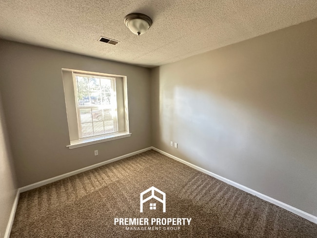 Building Photo - 6362 N Fawn Hollow Cir