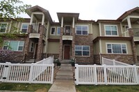 Building Photo - Great Townhome in Fort Collins
