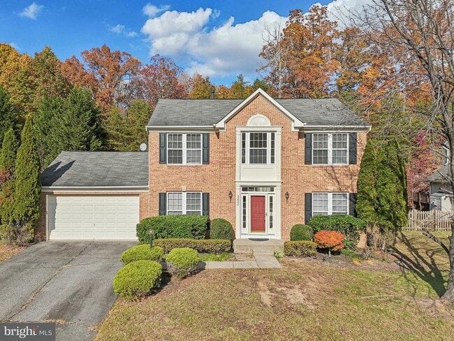 Building Photo - 2880 Myrtlewood Dr