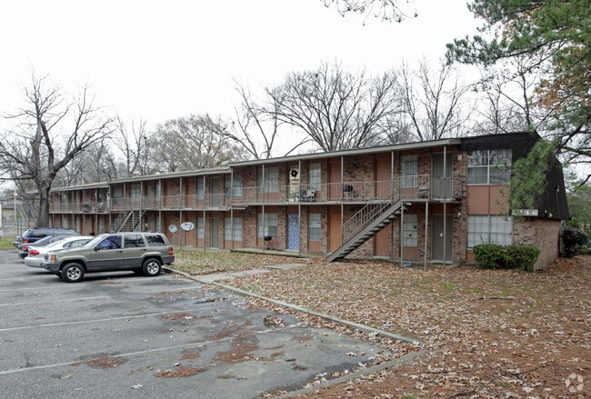 Carnes Manor - Carnes Manor Apartments