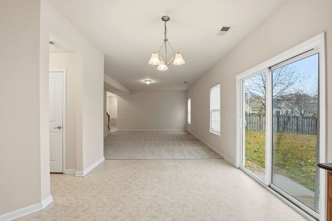 Building Photo - Move-In Ready Gem Near UNCC with Fresh Updates