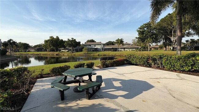 Building Photo - 9615 Halyards Ct