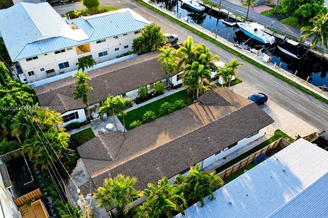 Building Photo - 3210 Canal Dr