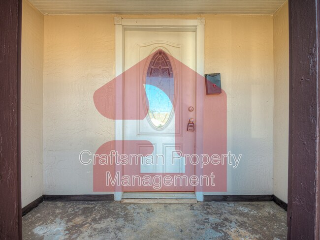 Building Photo - 3132 NW 28th St