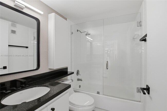 Building Photo - 770 Claughton Island Dr