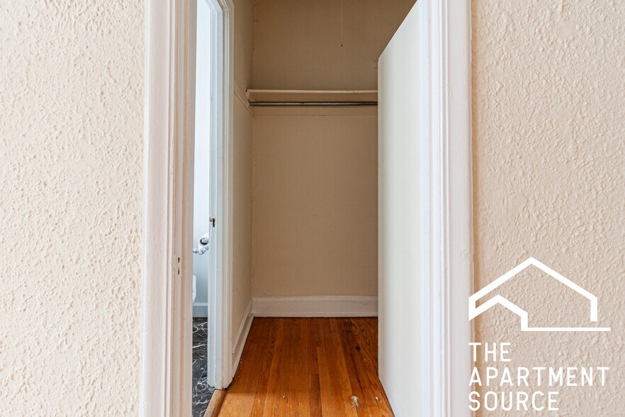 Building Photo - 532 W Arlington Pl