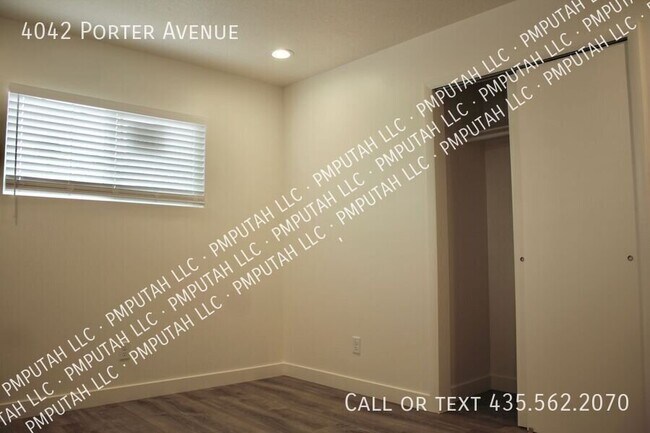 Building Photo - 4042 Porter Ave