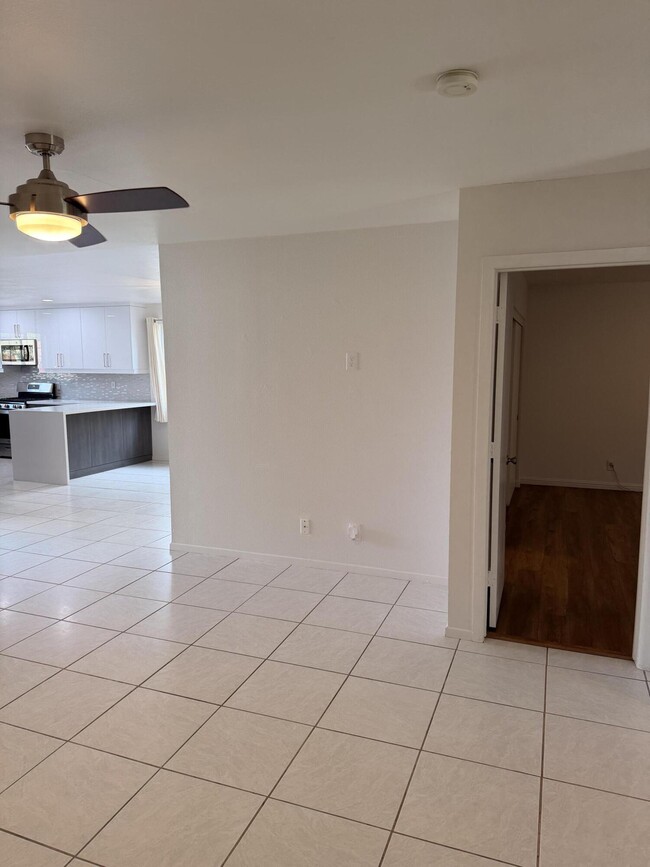 Building Photo - 51905 Avenida Velasco