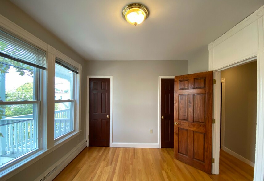 Building Photo - 350 Allston St