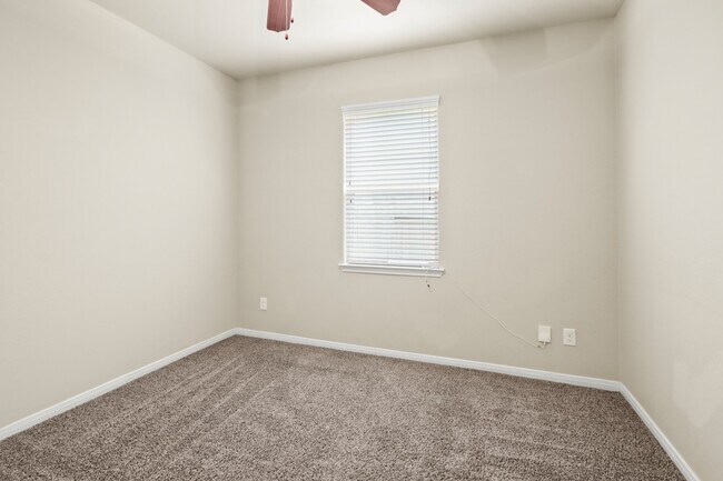 Building Photo - 18114 Dorman Draw Ln