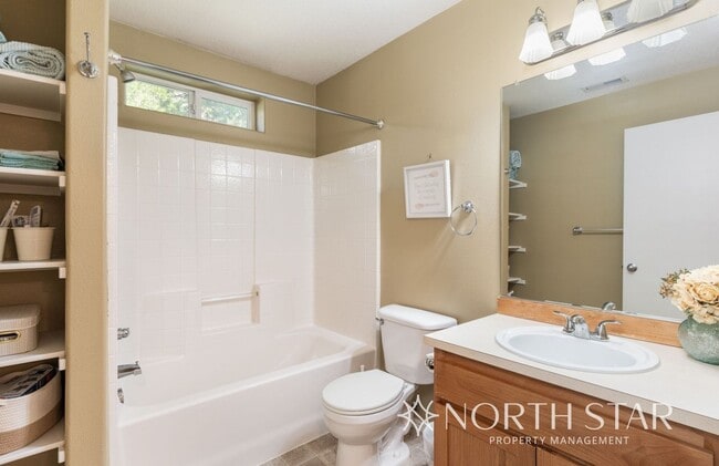 Building Photo - Forest Heights Brownstone