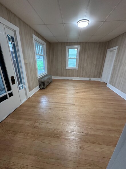 Building Photo - 520 W Smithfield St