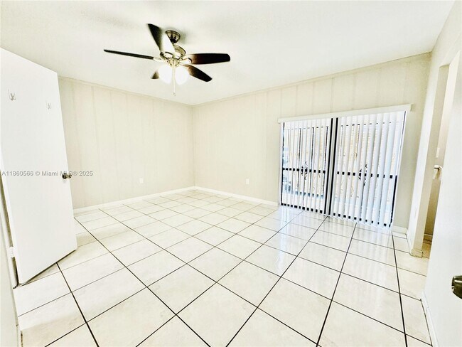 Building Photo - 6950 Sharpecroft Ct