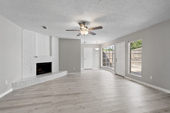 Building Photo - 13542 Wimbledon Dr