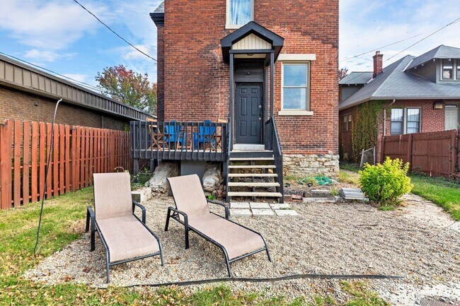 Building Photo - 1187 S High St