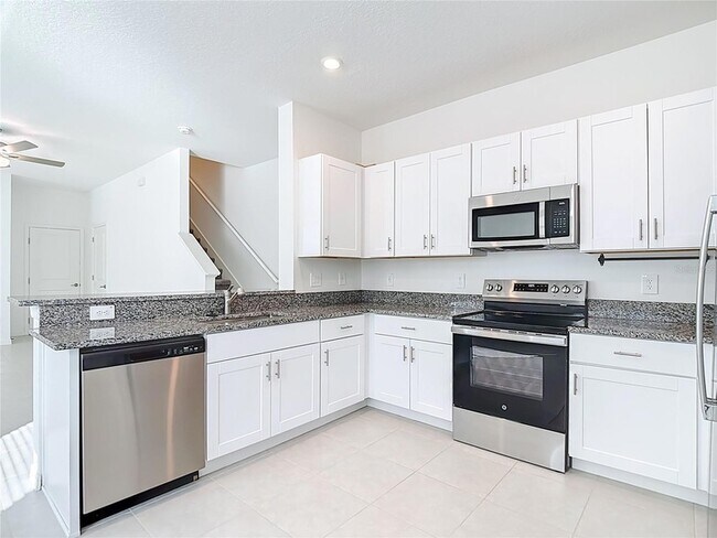 Building Photo - 6170 Shiner St