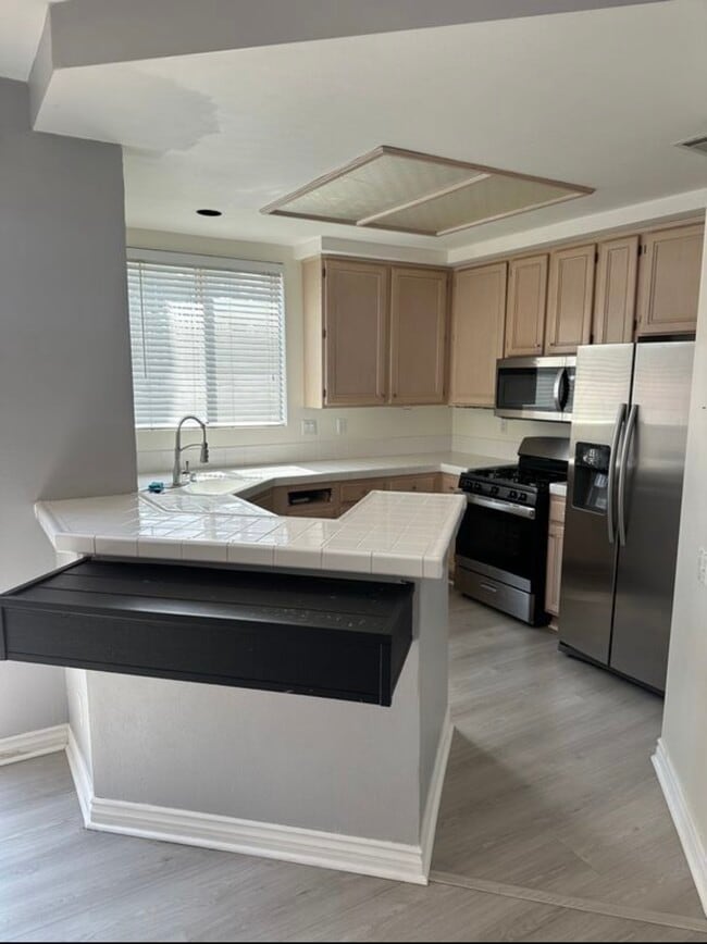 Building Photo - 369 Blue Dolphin Dr