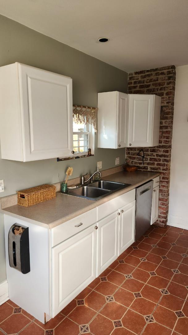 Building Photo - 733 S 18th St