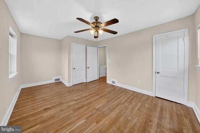 Building Photo - 706 S Orme St