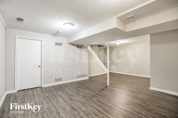 Building Photo - 515 NE 98th Terrace