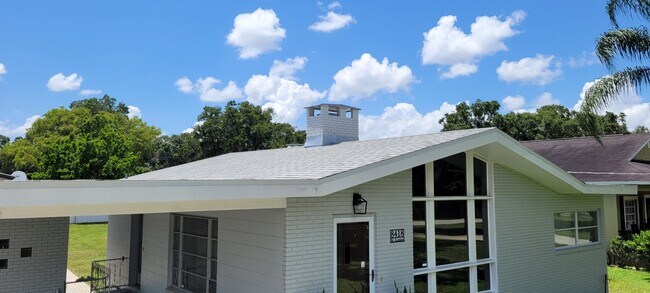 Primary Photo - 8418 N Gomez Ave
