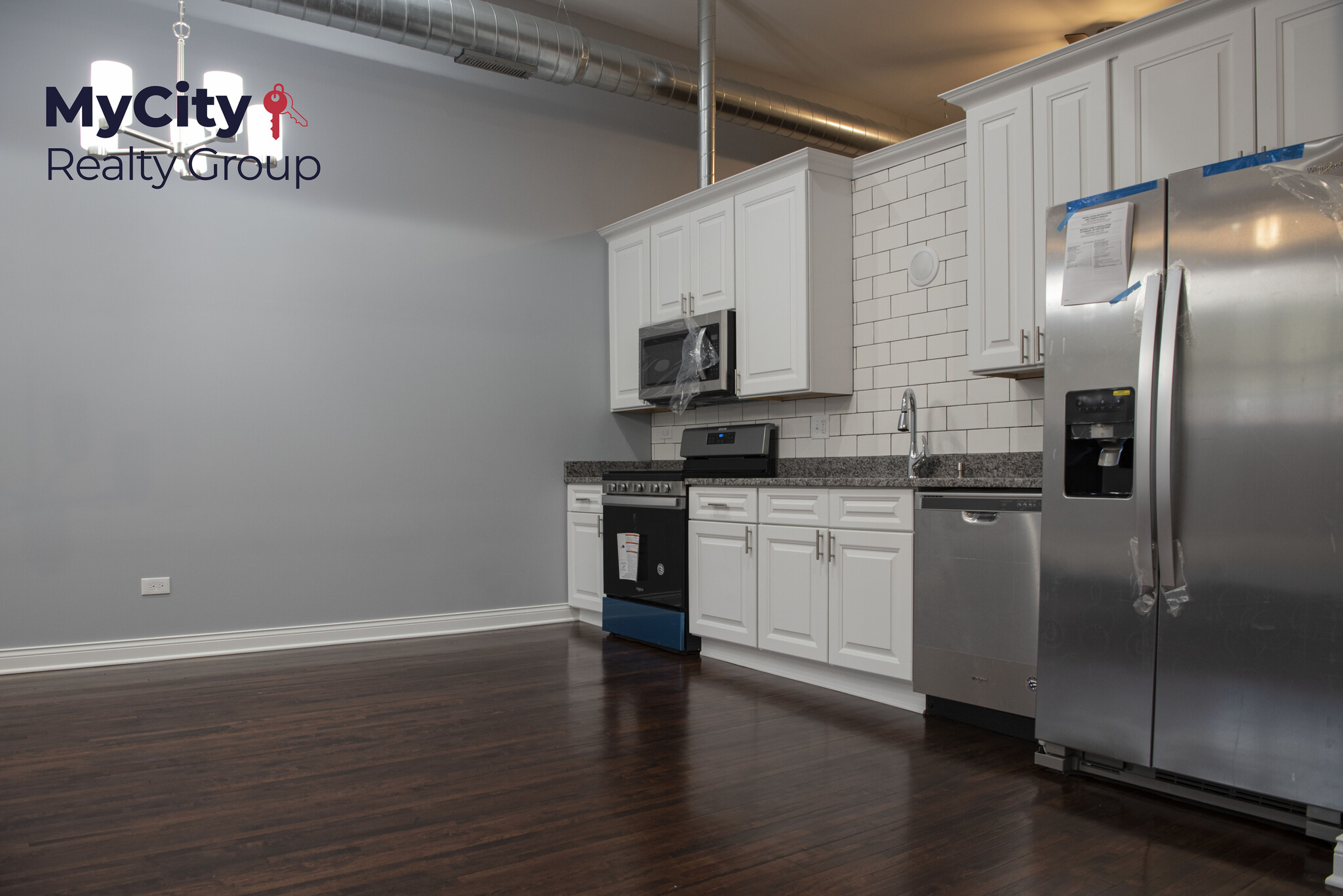 Kitchen - 2874 N Milwaukee Ave