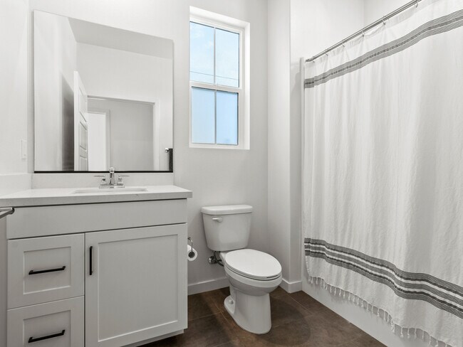 Building Photo - 1191 Grassland Rd