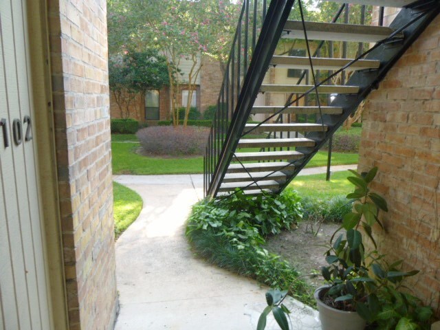Building Photo - 1601 S Shepherd Dr