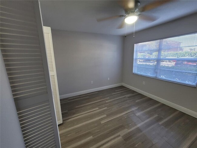 Building Photo - 1160 Calle Del Norte