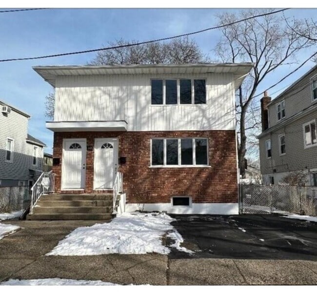Primary Photo - 62 Graywood Rd