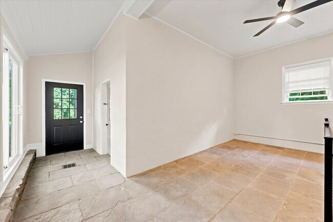 Building Photo - 1605 Brintons Bridge Rd