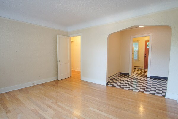 Building Photo - 6425 S Corbett Ave