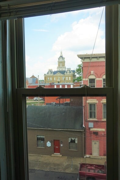 View of the court house - 651 Wheeling Ave