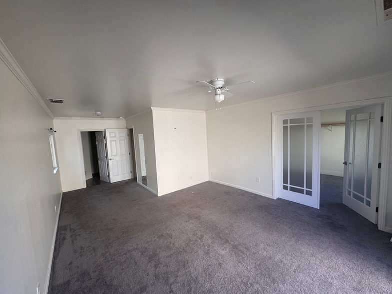 Building Photo - 2321-2321 Pamela Ln