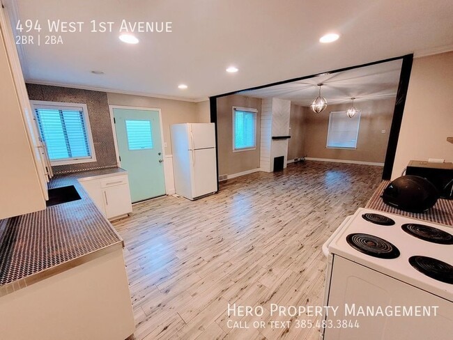 Building Photo - 494 W 1st Ave