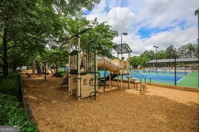Building Photo - 9485 Nesbit Lakes Dr