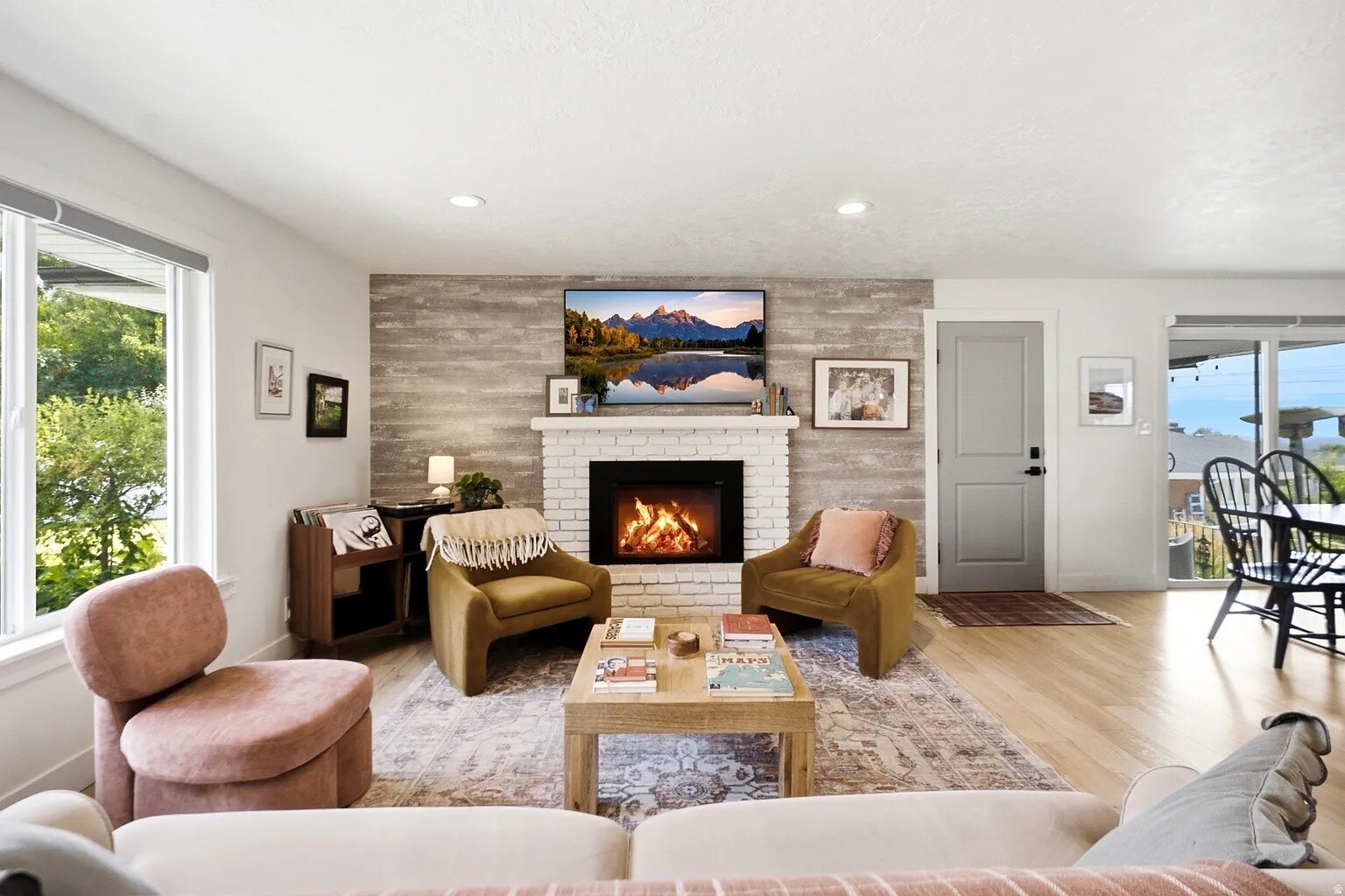 Building Photo - 3594 S Flynn Cir