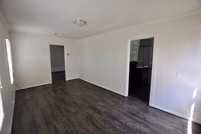 Building Photo - FOR LEASE - 1 BR - 1 BA Frame Home on Larg...