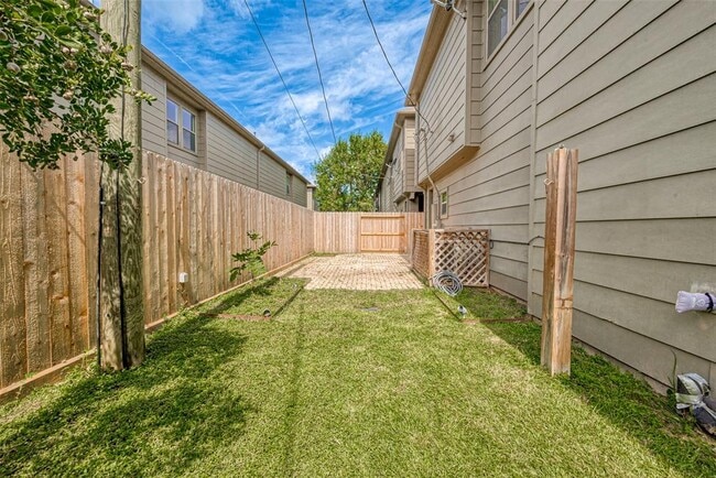 Building Photo - 1130 Patterson St