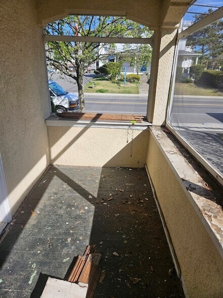 Building Photo - 462 Lincoln St