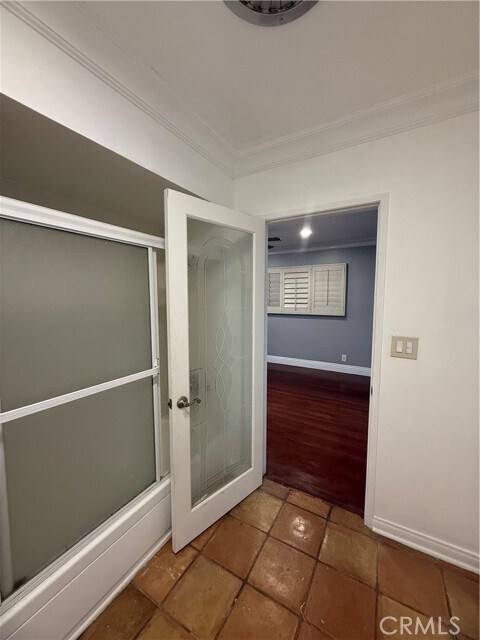 Building Photo - 9031 Phyllis Ave